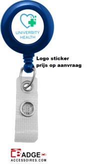 Kleine ronde kunststof badge jojo voorzien van logo sticker, tevens verkrijgbaar met extra gelamineerde laag