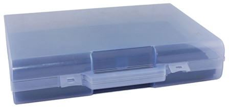 Transparant blauwe kunststof koffer&nbsp;om&nbsp;max.&nbsp;80 badges&nbsp;voor beurs, congres of andere