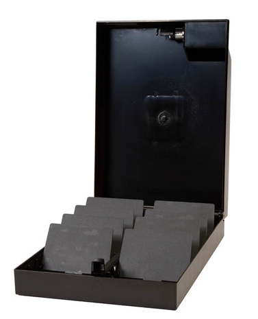 Veilige opbergbox met vergrendeling voor plastic kaarten. Leverbaar met 8 verdelers en twee sleutels. Ideaal om veilig te trans