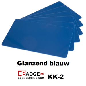 Kunststof kaart 0.76 mm dubbelzijdig midden blauw onbedrukt per 100 stuks.